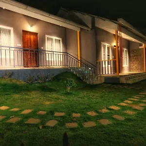 3* Hotel Kuhi The Mist